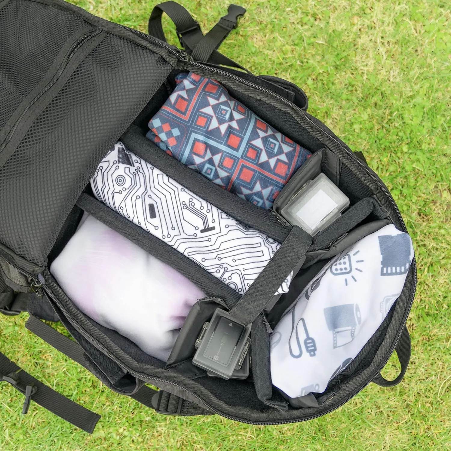 [13.8 * 13.8"] Camera Wrap with Pouch, Lens Protective Wrap,Anti-Scratch Anti-dust, Flexible Wrapper Camera Travel Accessories for DSLR Mirrorless Camera Lens Laptop Smartphone Computer iPad and More