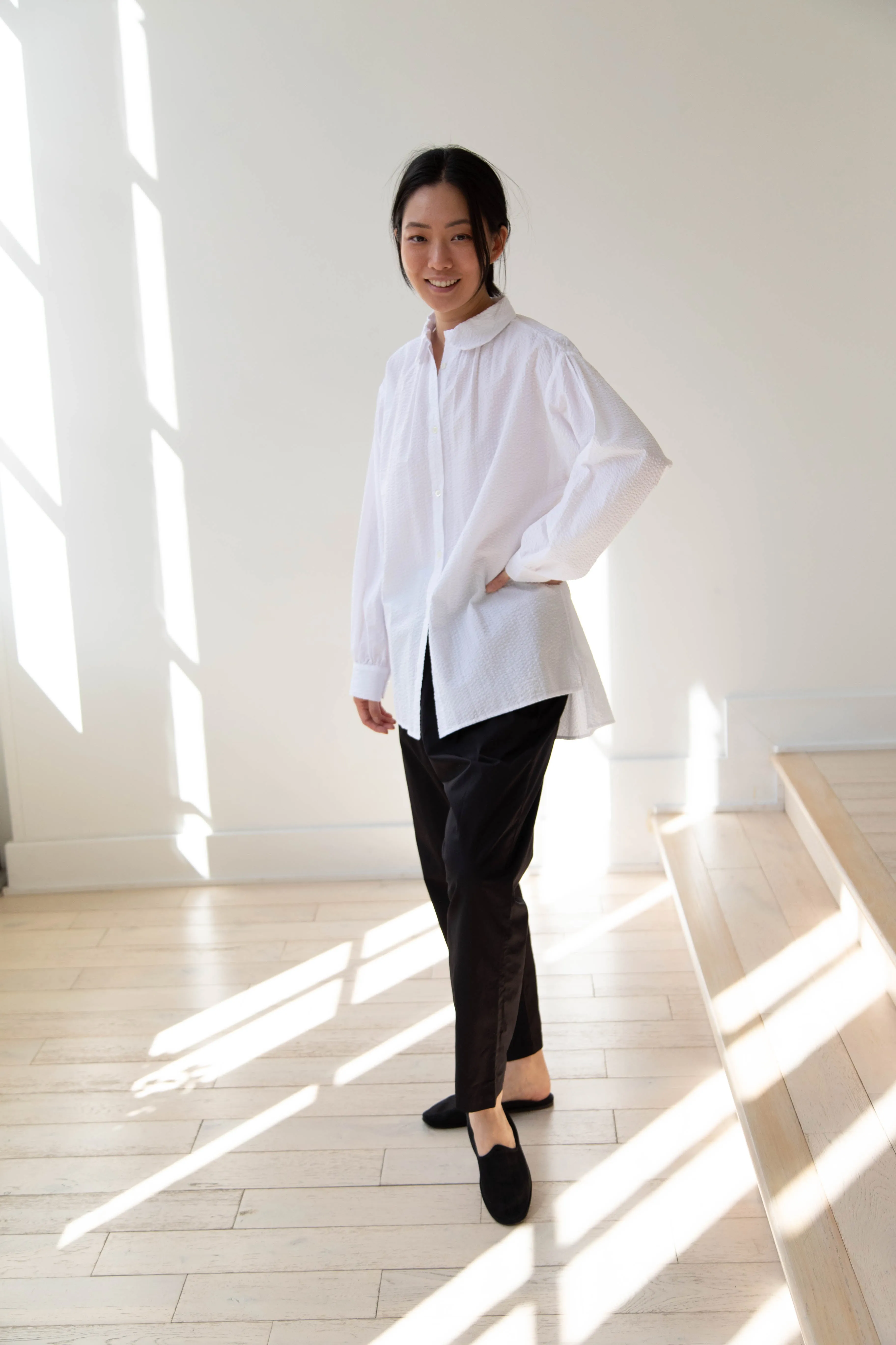 Gallego Desportes | Round Collar Top in White Seersucker