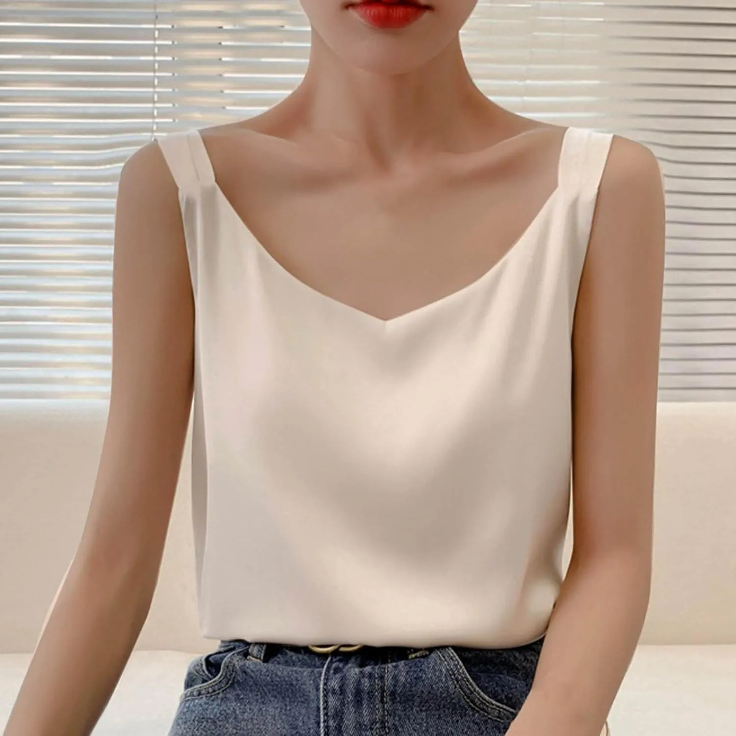 Women's Silk Satin Camisole V Neck Tank Top Cami Silky Basic Tank Shirt Blouses 2025 Trendy Going Out Tops Tees